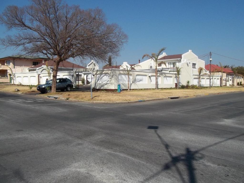 Ecotel Benoni ヨハネスブルグ エクステリア 写真